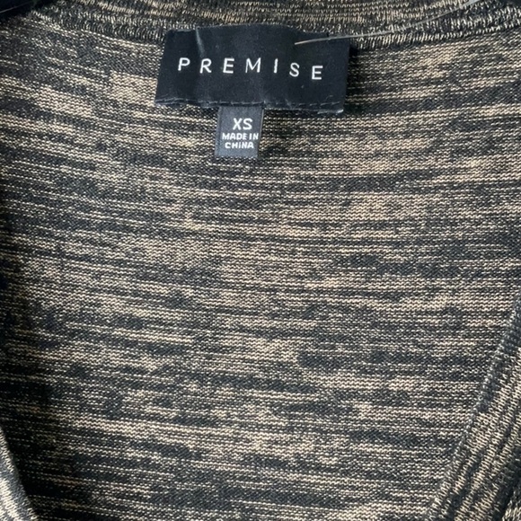 Premise Studio Top Long Sleeve Size XS - Picture 3 of 10